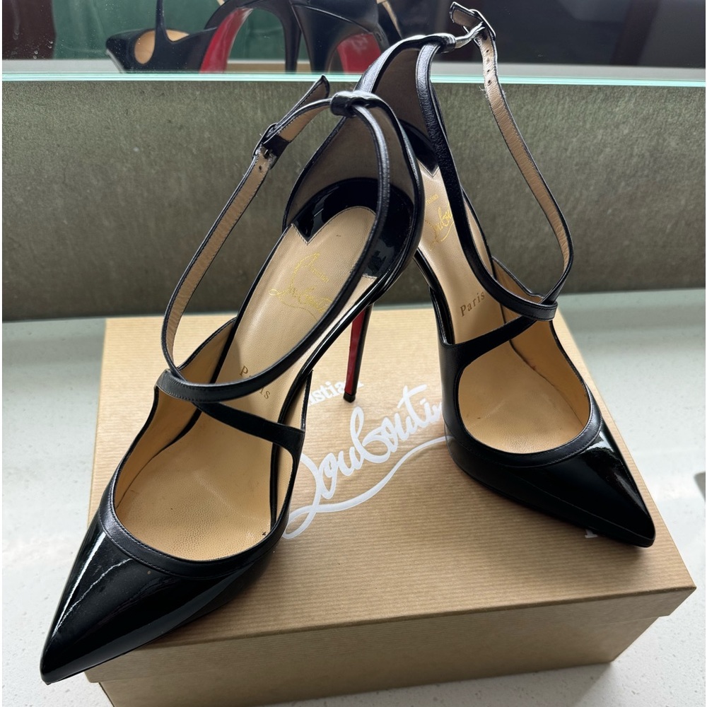 Christian Louboutin cross Blake black leather/patent mix 40